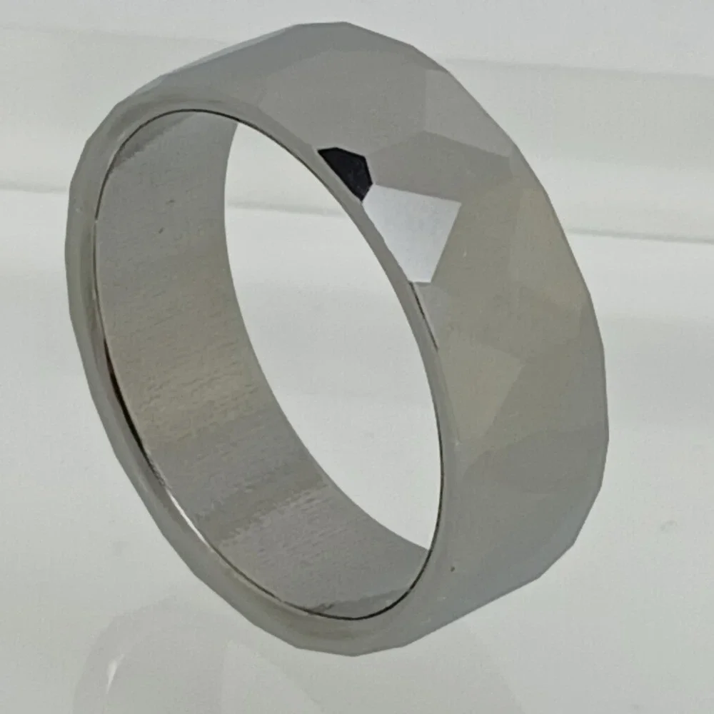 Vintage Tungsten Carbide Faceted Band Ring Mens Size 11.5 8mm Silver 90s Y2K NOS